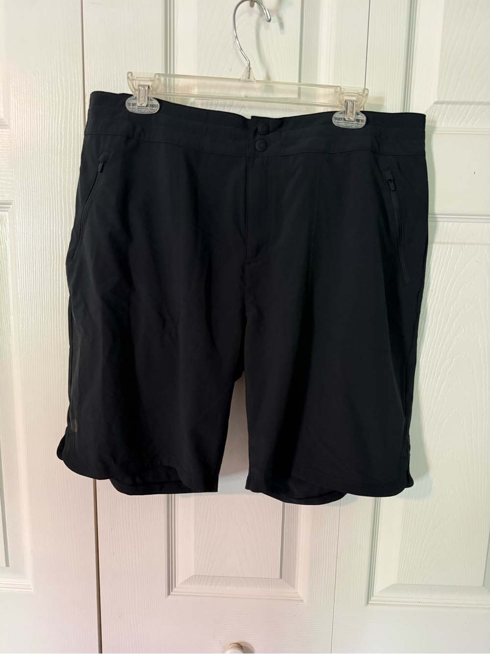 Women’s Smartwool Black Athletic Shorts with Zip Pockets